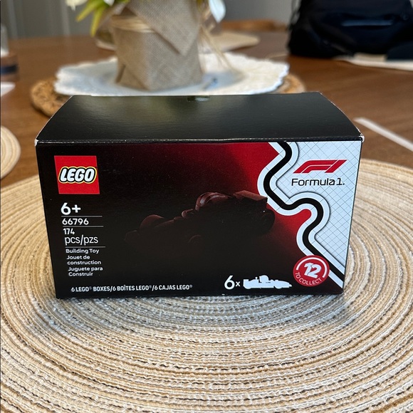 LEGO Formula Racing Car Collection - Picture 4 of 8